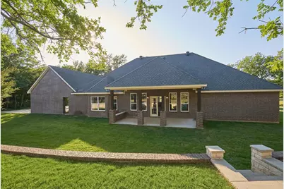 306 Garden Court, Springtown, TX 76082 - Photo 10