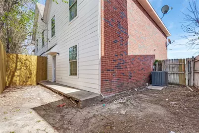 7630 Anson Circle, Dallas, TX 75235 - Photo 12