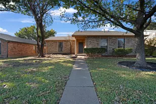 4601 Las Hadas, Mesquite, TX 75150 - Photo 2