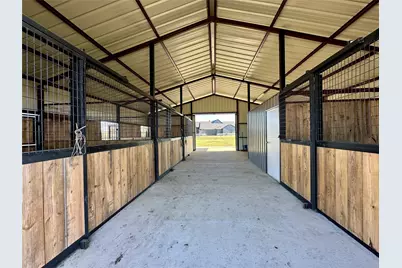170 Dollie Road, Grandview, TX 76064 - Photo 32