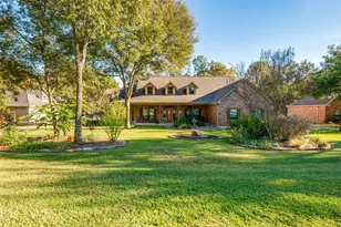 1838 Plum Creek Dr, Midlothian, TX 76065 - Photo 1