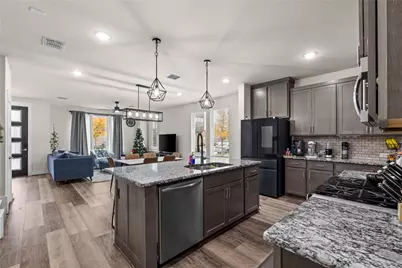 827 Crystal Oak Lane, Arlington, TX 76005 - Photo 18