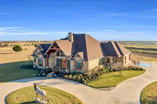 217 Hunter Pass, Waxahachie, TX 75165 - Photo 2