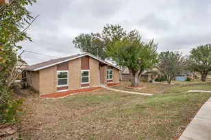1021 Bellflower Dr, Carrollton, TX 75007 - Photo 1
