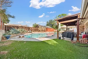 413 Blue Jay Ct, Bedford, TX 76021 - Photo 30