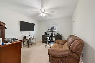 413 Blue Jay Ct, Bedford, TX 76021 - Photo 18