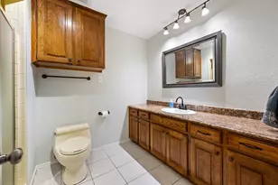 413 Blue Jay Ct, Bedford, TX 76021 - Photo 20