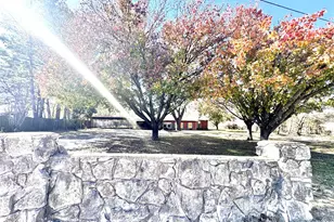 508 Lilac Dr, Granbury, TX 76049 - Photo 2