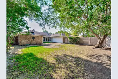 3105 Regency, Carrollton, TX 75007 - Photo 18