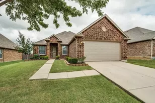 1917 Cliffrose Dr, Little Elm, TX 75068 - Photo 1