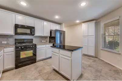 2325 Beachfront Drive, Frisco, TX 75036 - Photo 4