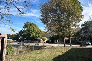 1826 Legend Dr, Garland, TX 75040 - Photo 10