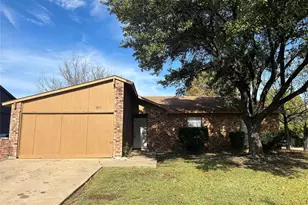 1826 Legend Dr, Garland, TX 75040 - Photo 1