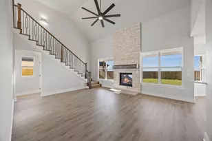 1833 Sudbury Dr, Cleburne, TX 76033 - Photo 4