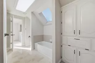 1205 N Creek Cir, Waxahachie, TX 75165 - Photo 26