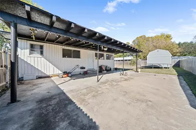 1223 Country Club Road, Cleburne, TX 76033 - Photo 24