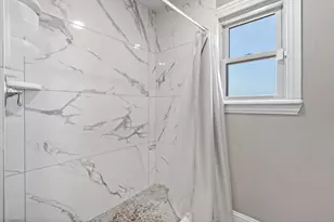 1641 E Henderson St, Cleburne, TX 76031 - Photo 12