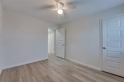 308 Avenue E, Ennis, TX 75119 - Photo 14