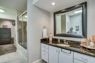 4241 Buena Vista St, Dallas, TX 75205 - Photo 12