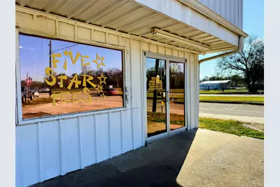 110 N Walnut Street, Blossom, TX 75416 - Photo 1