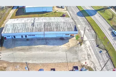 110 N Walnut Street, Blossom, TX 75416 - Photo 4