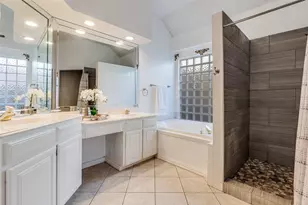 2405 N Hunter Pl Ln, Arlington, TX 76006 - Photo 18