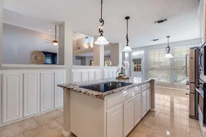 2405 N Hunter Place Lane, Arlington, TX 76006 - Photo 10