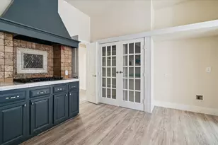 9333 Vista Cir, Irving, TX 75063 - Photo 14