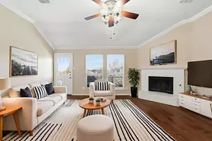 915 Hidden Oaks Dr, Burleson, TX 76028 - Photo 2