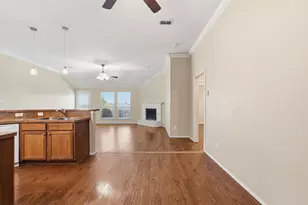 915 Hidden Oaks Dr, Burleson, TX 76028 - Photo 12