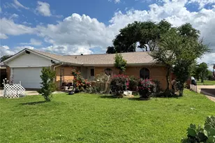 3718 W Rochelle Rd, Irving, TX 75062 - Photo 2