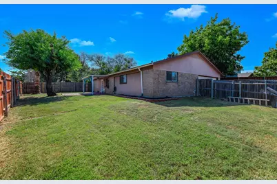 801 Meadowlark Drive, Lewisville, TX 75067 - Photo 24