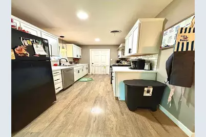 200 Arden Street, Bowie, TX 76230 - Photo 8