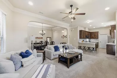 1300 Shards Court, Corinth, TX 76210 - Photo 10