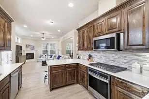 1300 Shards Ct, Corinth, TX 76210 - Photo 14