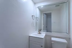 7450 Holly Hill Dr, Dallas, TX 75231 - Photo 12