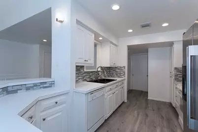 7450 Holly Hill Drive #105, Dallas, TX 75231 - Photo 8