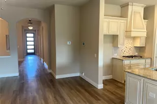 1965 Silverleaf Dr, Glenn Heights, TX 75154 - Photo 6