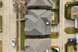 8615 Oak Valley Ct, Irving, TX 75063 - Photo 38