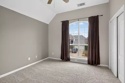 8615 Oak Valley Court, Irving, TX 75063 - Photo 28