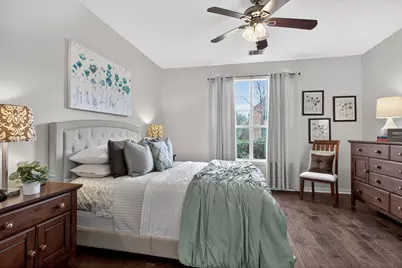 8615 Oak Valley Court, Irving, TX 75063 - Photo 22