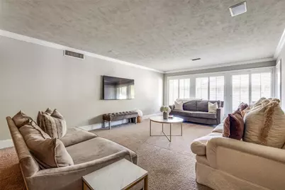 6353 Diamond Head Circle #D, Dallas, TX 75225 - Photo 4