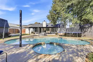 713 Crestview Dr, Burleson, TX 76028 - Photo 24