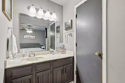 713 Crestview Drive, Burleson, TX 76028 - Photo 14