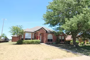 517 Tate Dr, DeSoto, TX 75115 - Photo 1