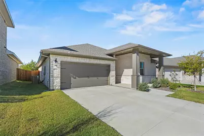 1250 Champlain Way, Dallas, TX 75253 - Photo 2