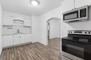 613 W Murray St, Denison, TX 75020 - Photo 4