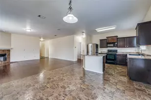 209 Rock Meadow Dr, Crowley, TX 76036 - Photo 4