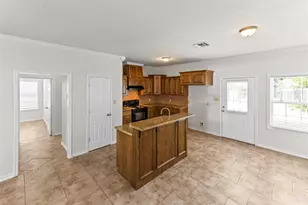195 Ashland Dr, Woodway, TX 76712 - Photo 6