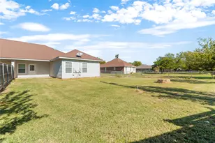 195 Ashland Dr, Woodway, TX 76712 - Photo 22